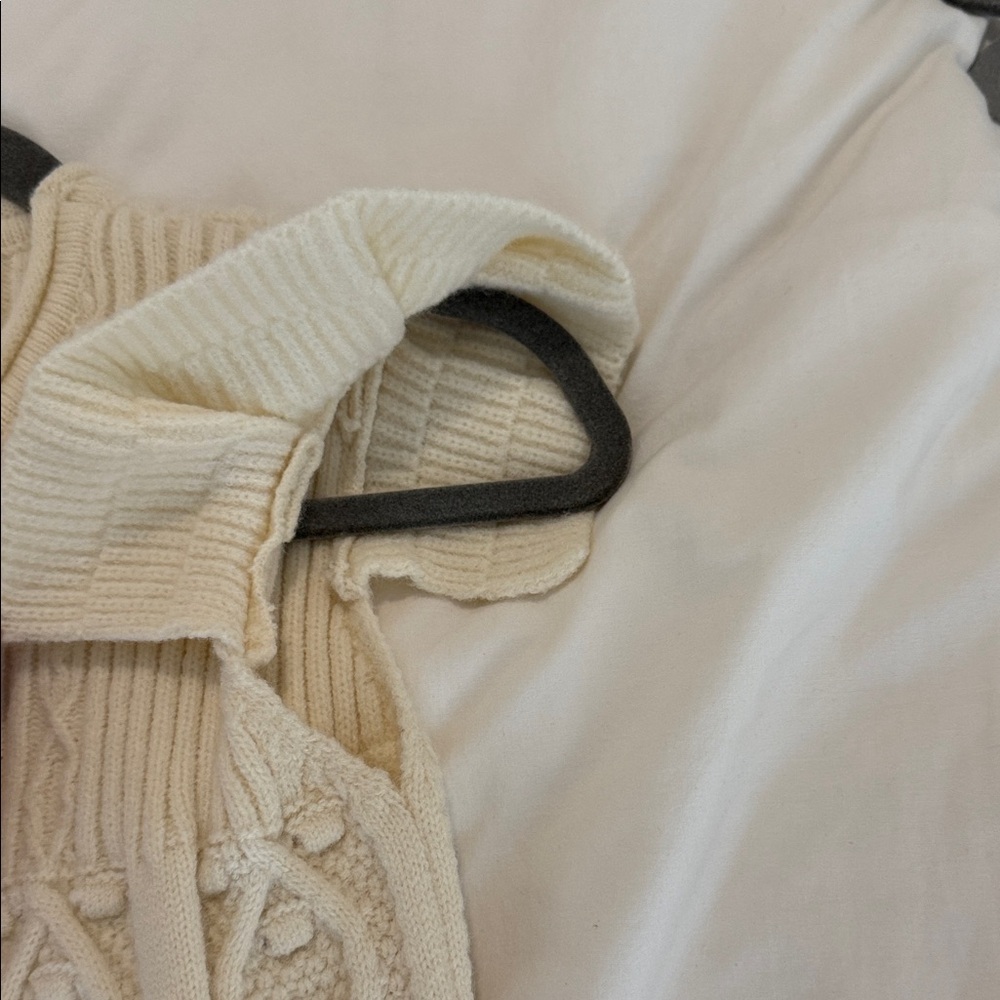Cream Textured Knit Top - Picture 3 of 4